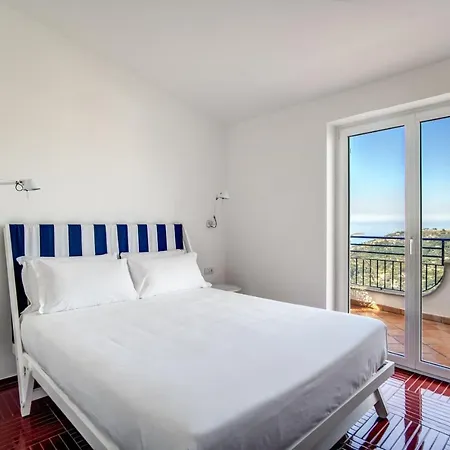 La Luce 5 Bedrooms In The Town Center Villa
