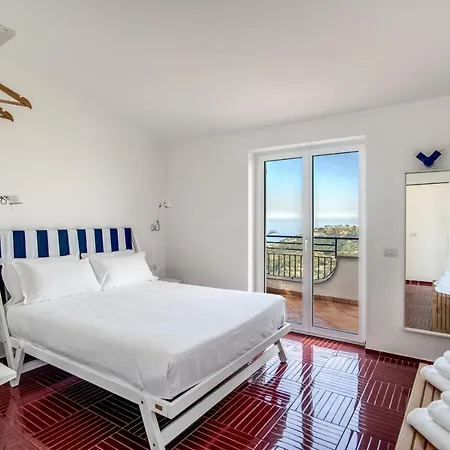 Villa La Luce 5 Bedrooms In The Town Center Massa Lubrense