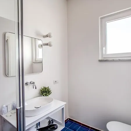 La Luce 5 Bedrooms In The Town Center *