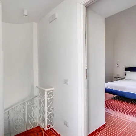 La Luce 5 Bedrooms In The Town Center Villa *