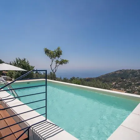 La Luce 5 Bedrooms In The Town Center