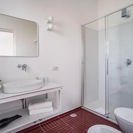 La Luce 5 Bedrooms In The Town Center Villa *