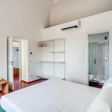 La Luce 5 Bedrooms In The Town Center *