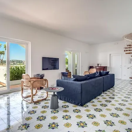 La Luce 5 Bedrooms In The Town Center Massa Lubrense